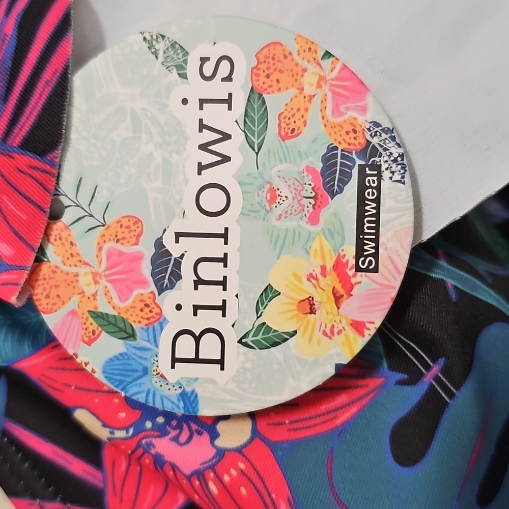 NWT Binlowis Swimwear One-Piece Ruffle Sleeve Floral Swimsuit Small & Large - Picture 6 of 7